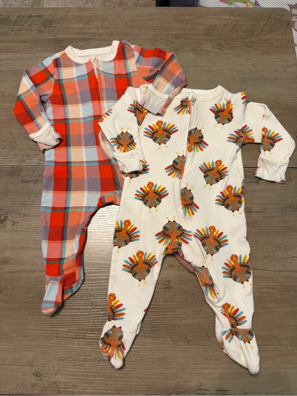 Old Navy Baby Footed 2-Way Zipper Pajama Bundle- Size 6-9 Months